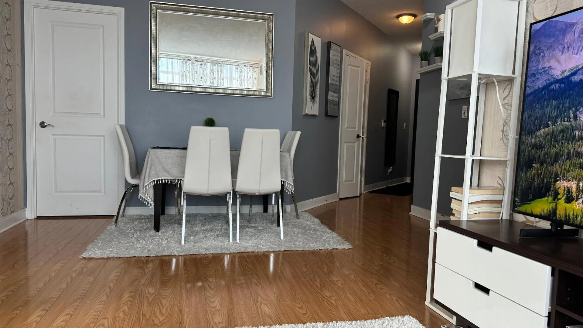 Lovely 1 Bedroom Condo Downtown Mississauga Square One 0*,  Canada